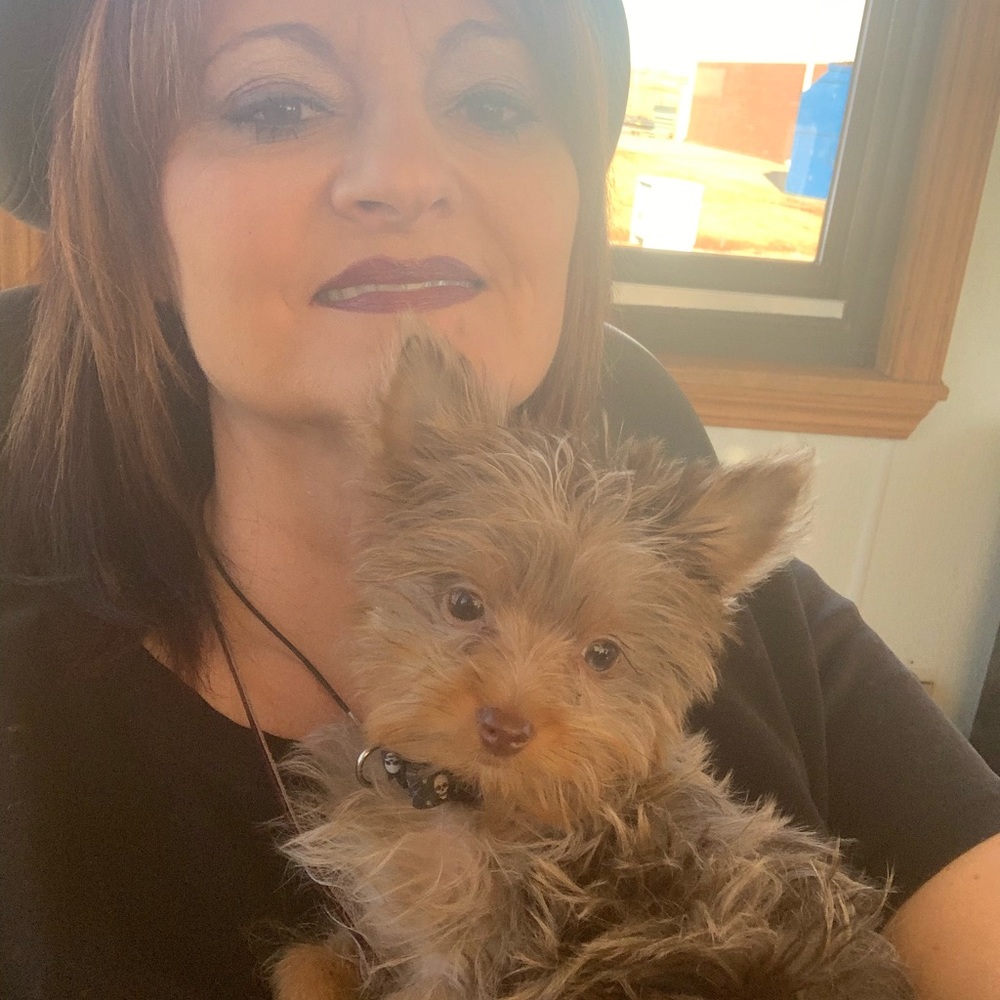 Meet your Posher, Latrenda